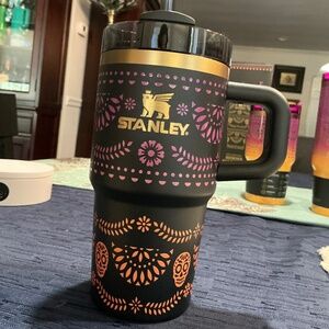 Stanley Dia De Los Muertos Tumbler Quencher H2.0 20oz / .59L Brand New